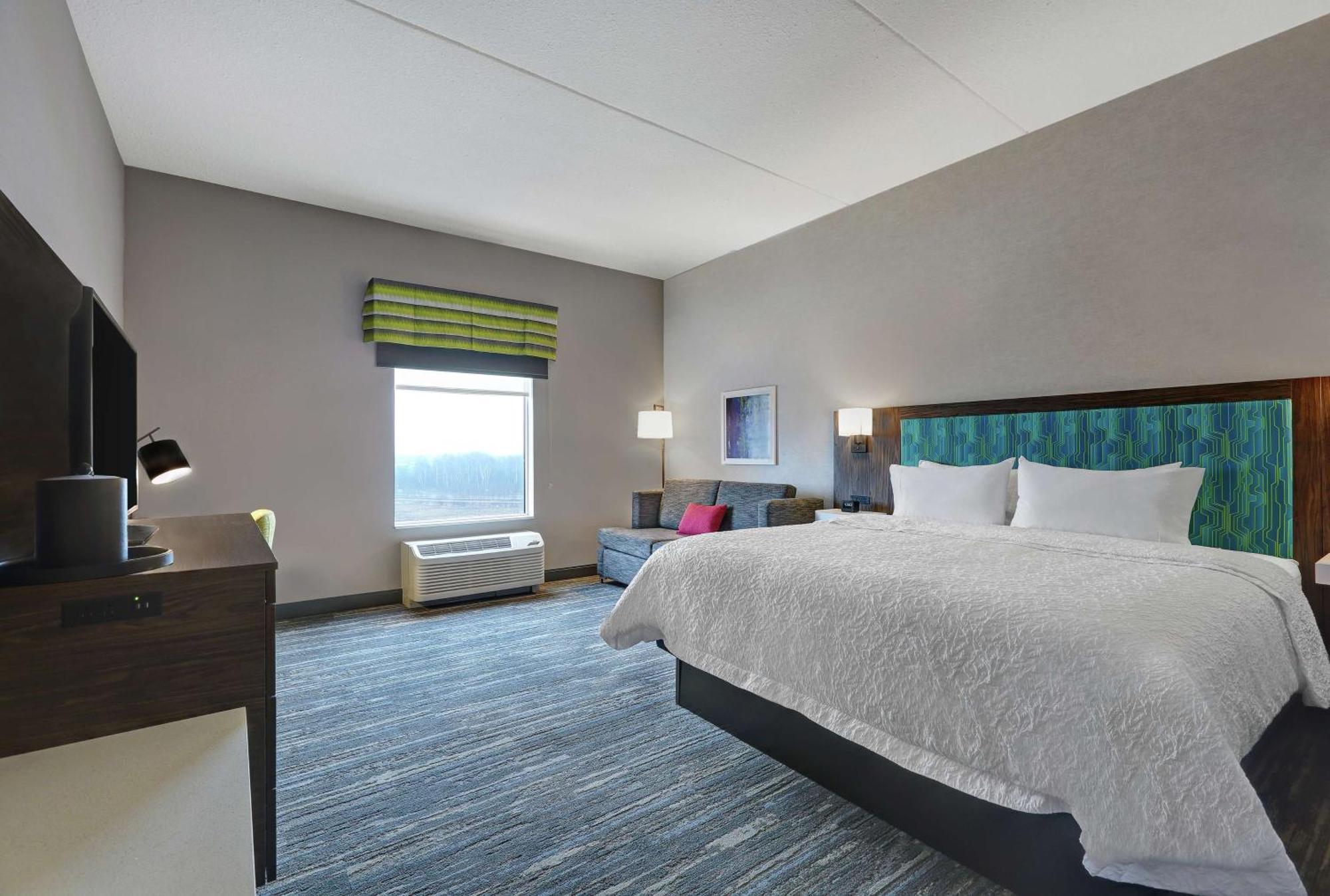 Hampton Inn ปีเตอร์บอร์โรว์ ภายนอก รูปภาพ