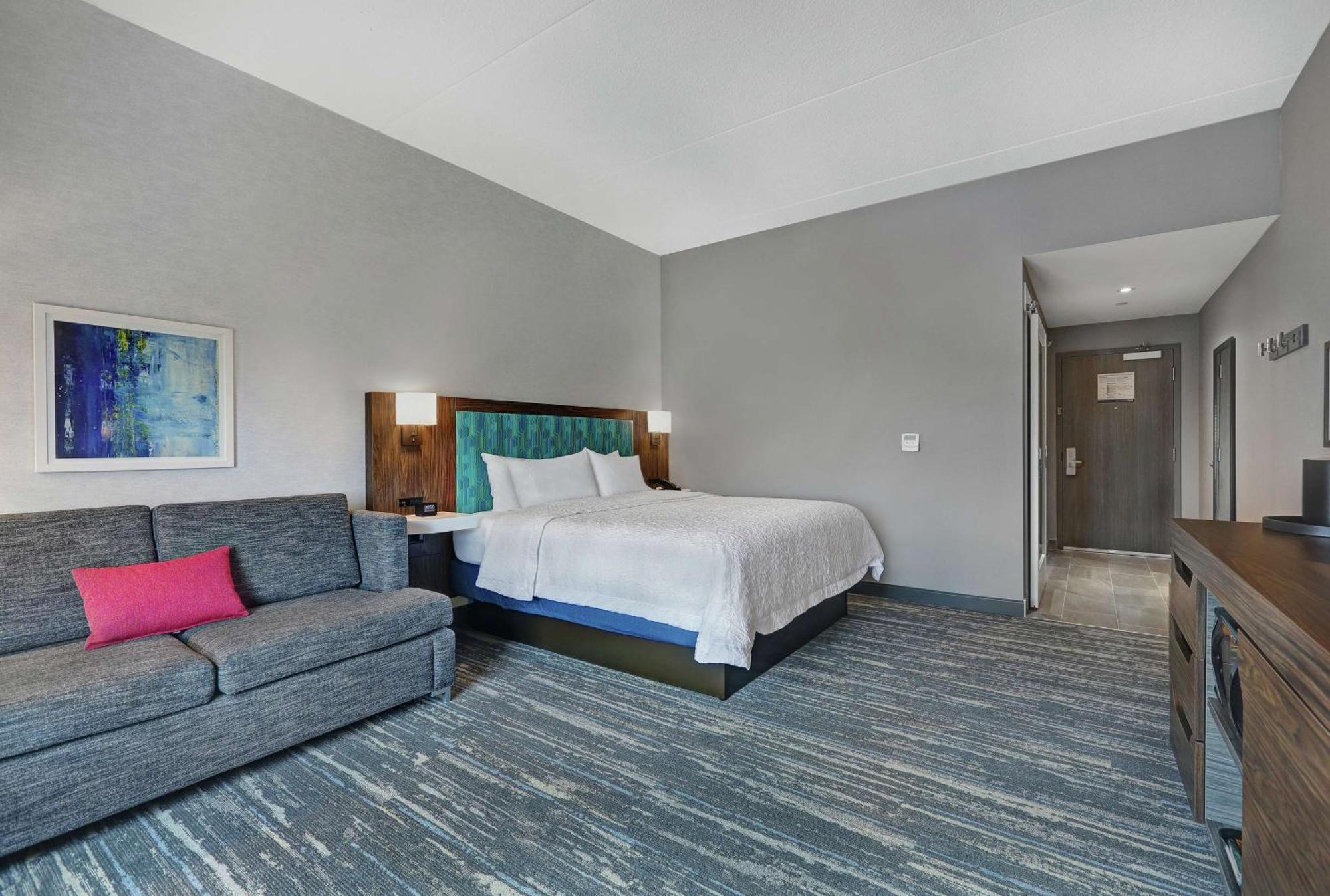 Hampton Inn ปีเตอร์บอร์โรว์ ภายนอก รูปภาพ